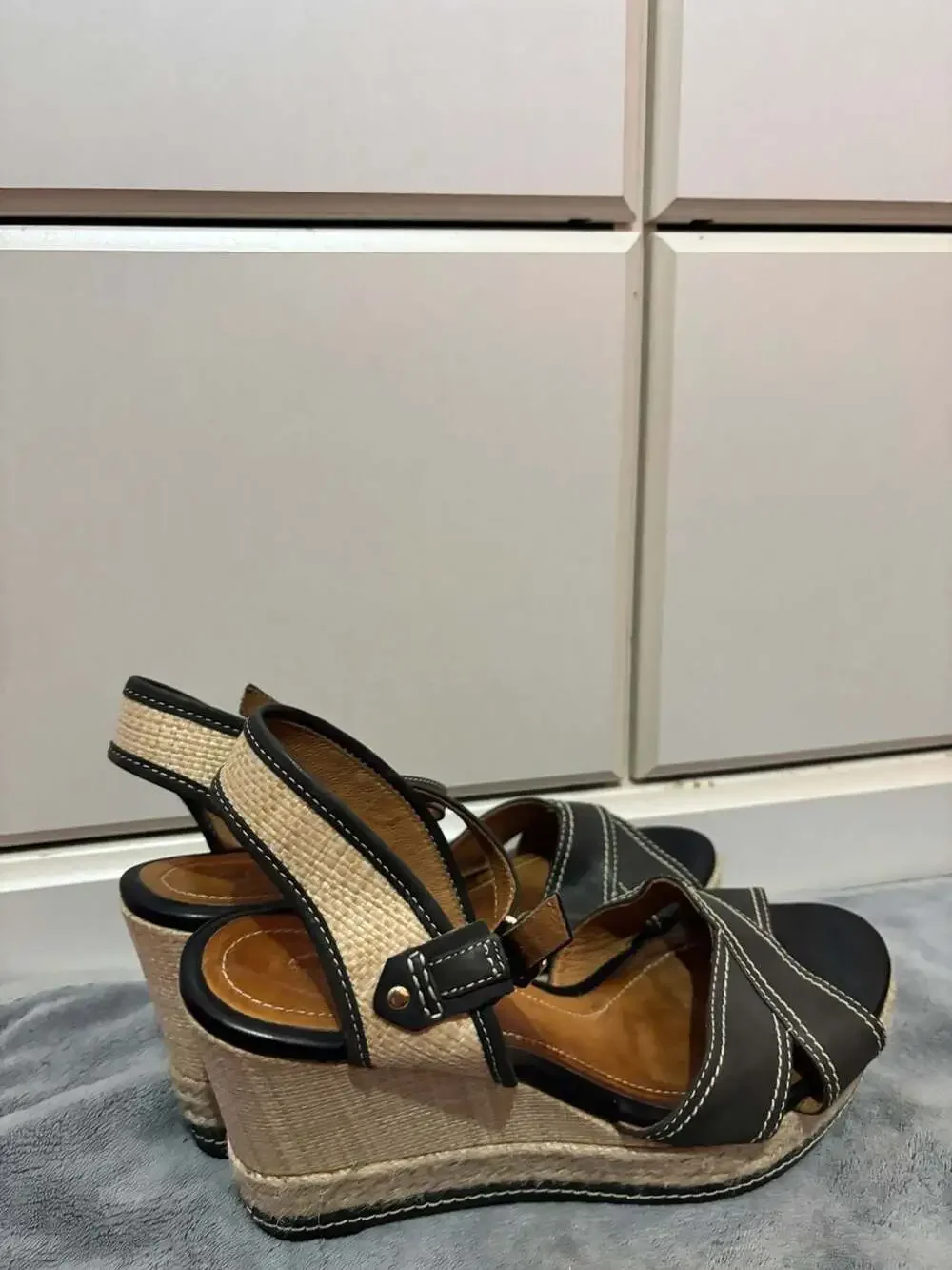 Clarks Indigo Black Leather White Stitching Espadrille Wedge Sandals 9